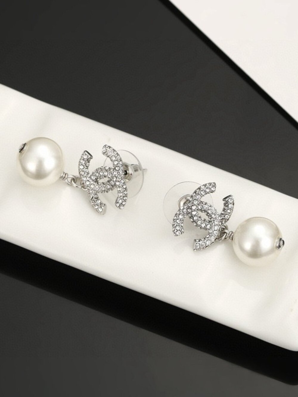 💎 Chanel Silver & Pearl Earrings